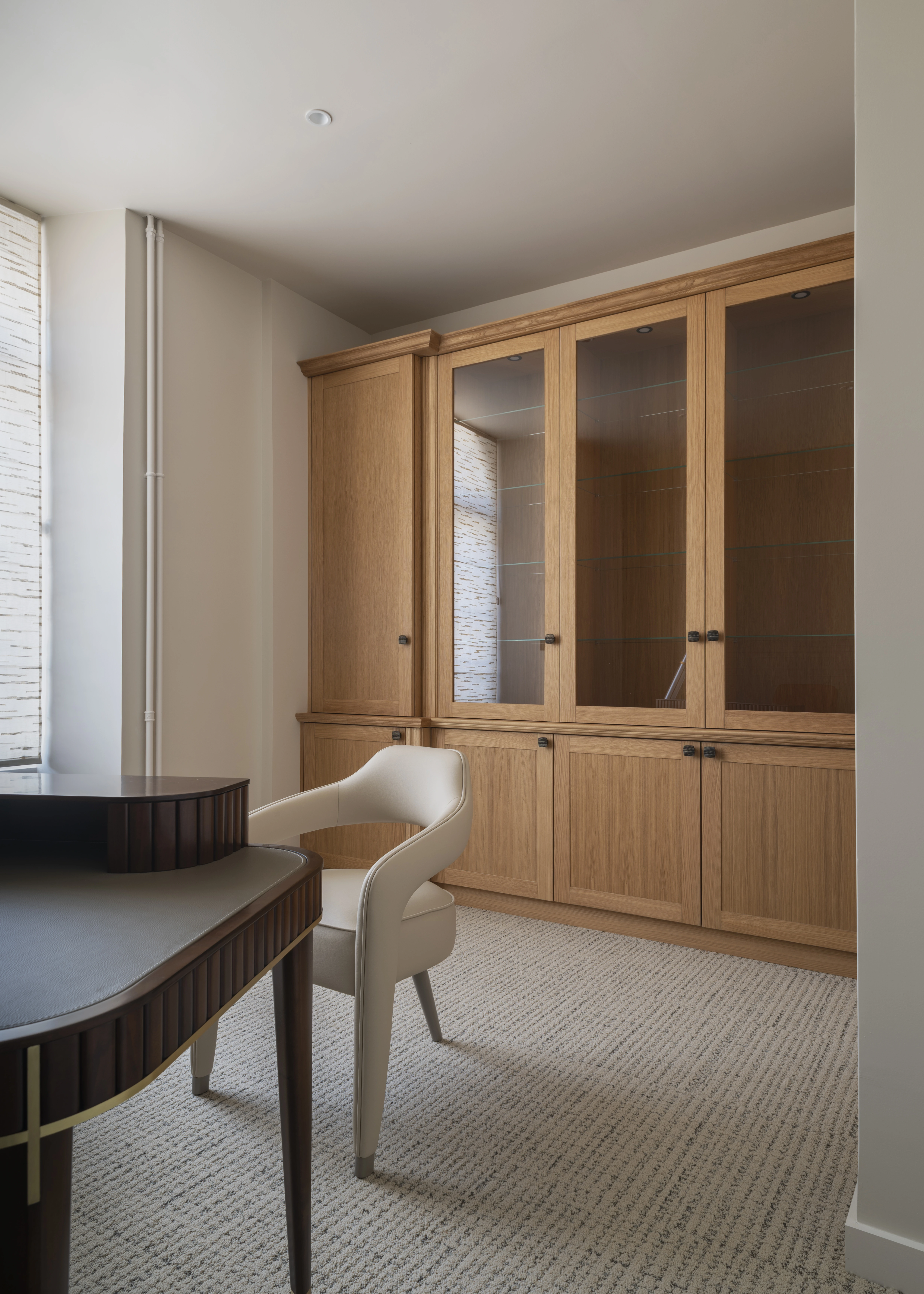 bureau et sa bibliothèque dans un manoir à Rennes