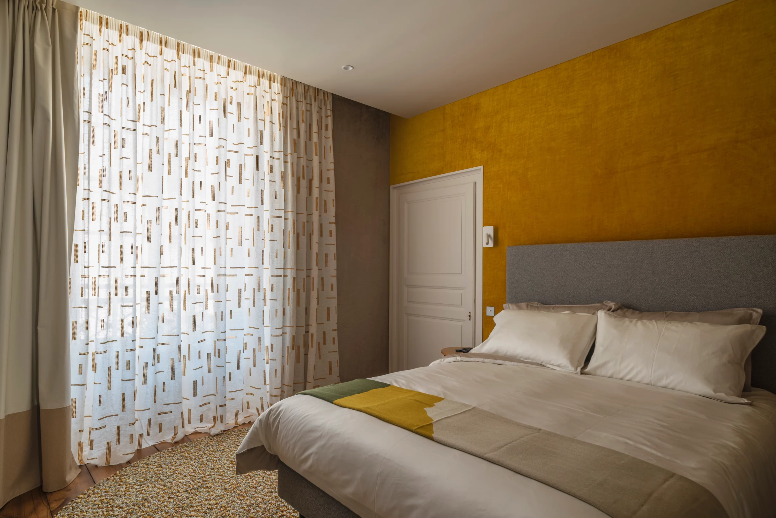 chambre chic dans un manoir à Rennes