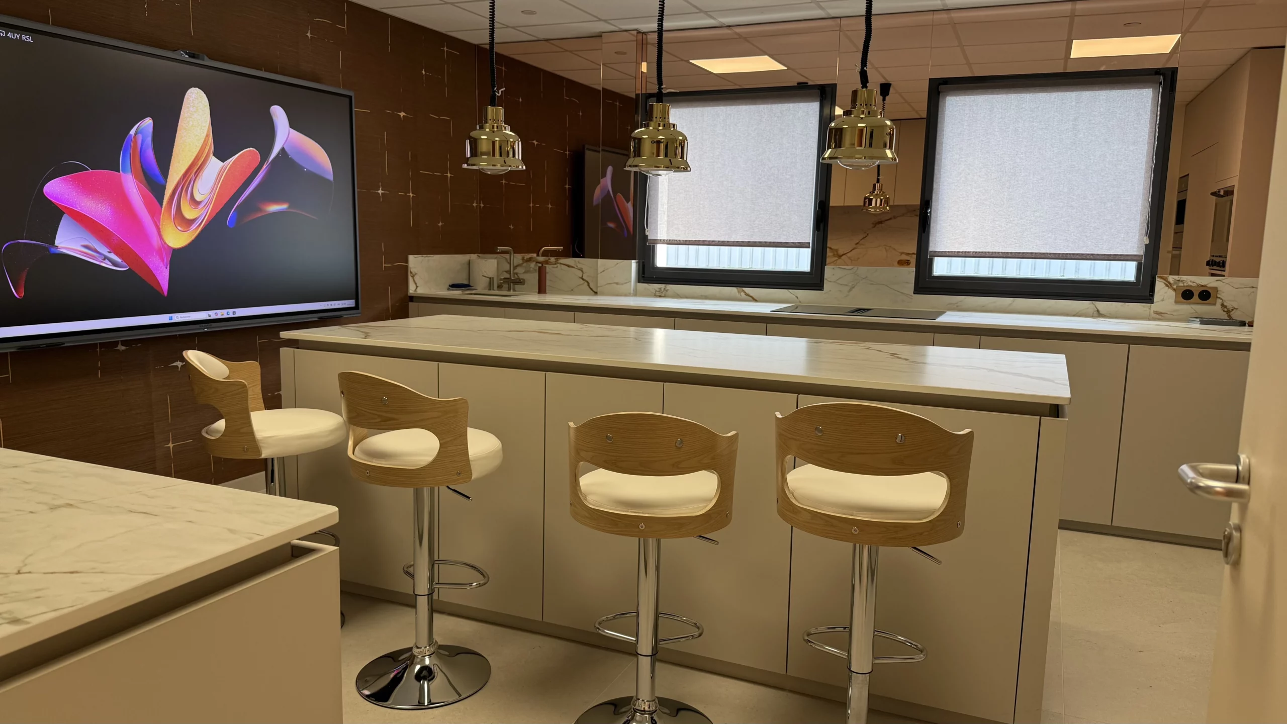 cuisine recherche et développement mix buffet, réalisé par la designer d'espace Marlyse le Hir