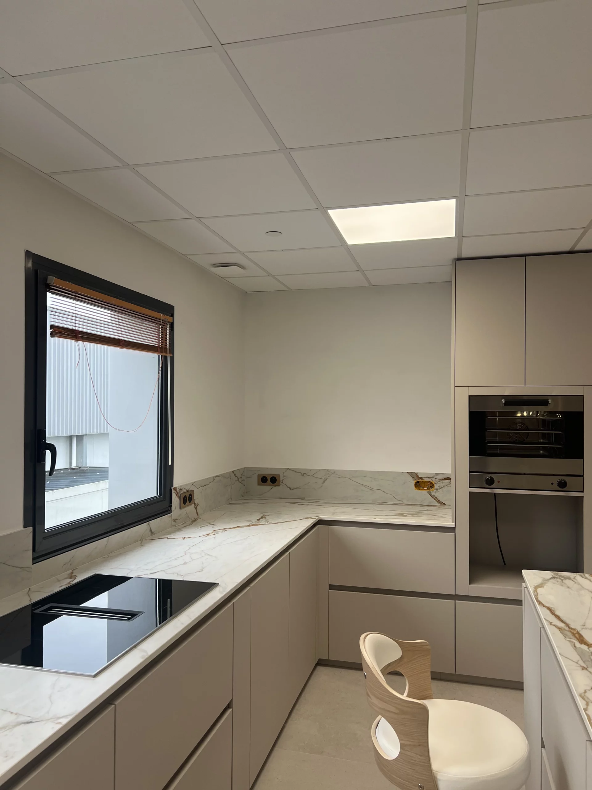 cuisine recherche et développement mix buffet, réalisé par la designer d'espace Marlyse le Hir