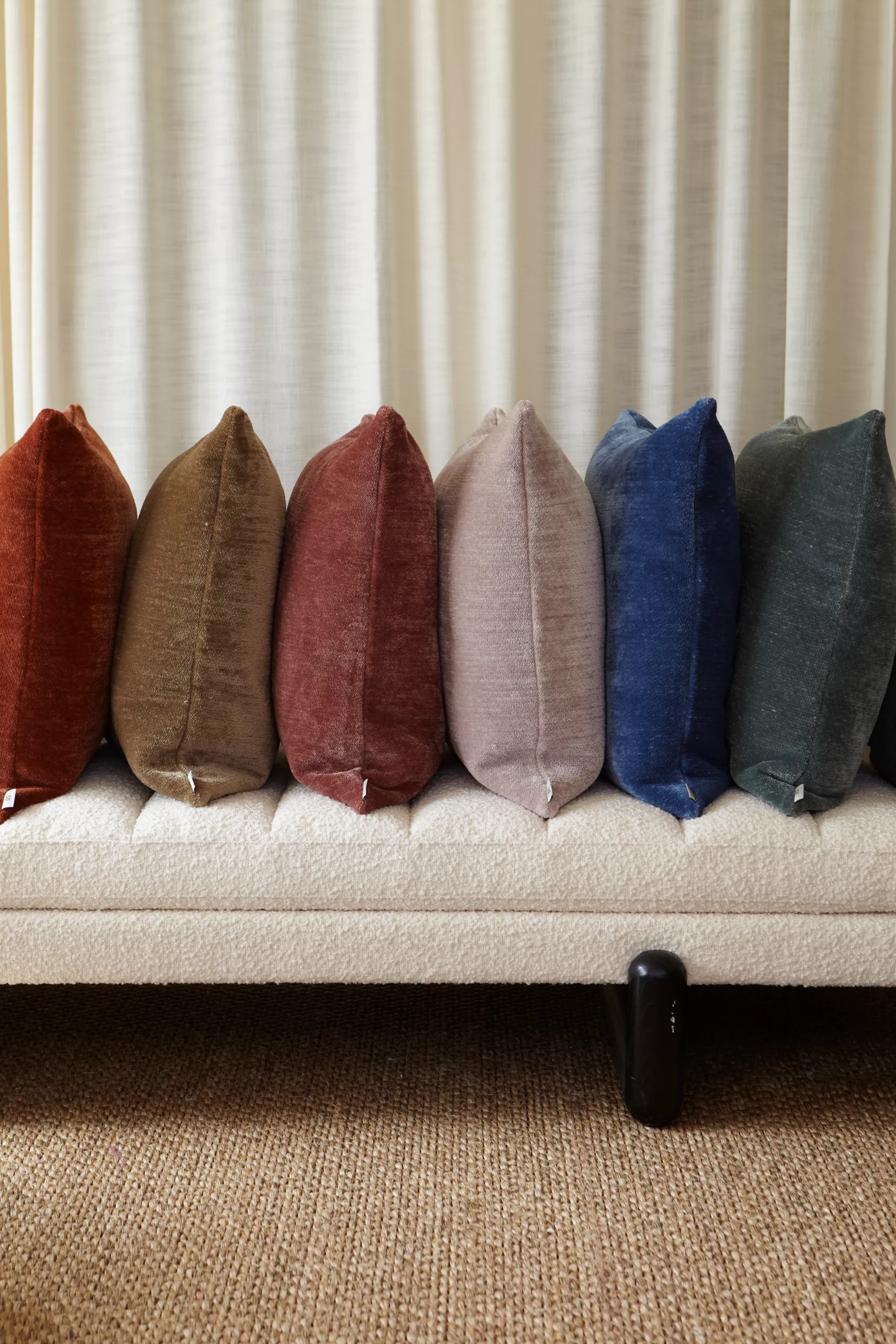 Coussin en chenille – Image 3